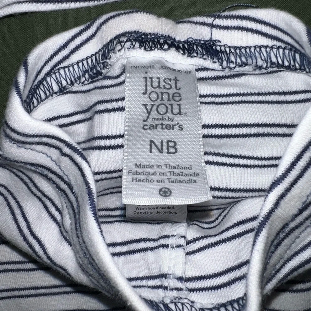 ‼️NWOT: Carter’s Blue & White Striped Matching Set - NB